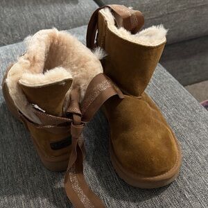 UGG Chestnut Suede Boots with Fur Lining